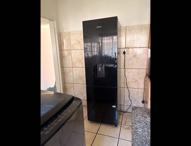 2 BEDROOM APARTMENT FOR SALE IN SASOLBURG EXT 3